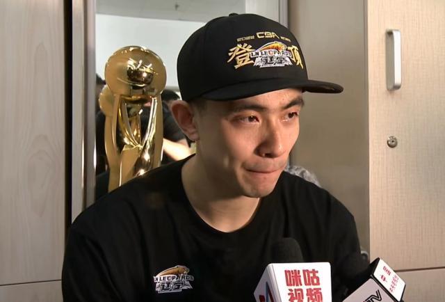 kaiyun-赵继伟蝉联FMVP创历史 步入巅峰他把辽宁扛在肩上